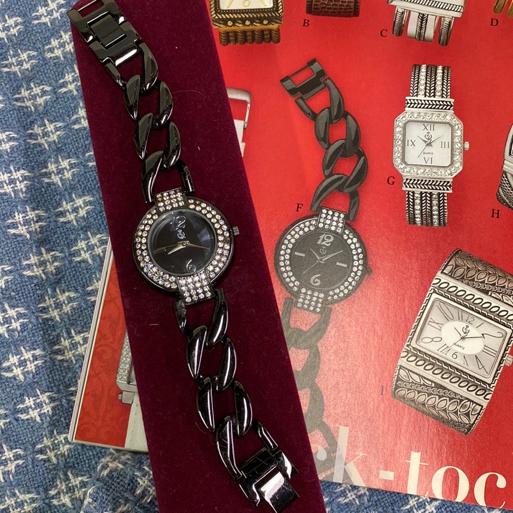 Premier Designs Watch - Picture 2 of 7